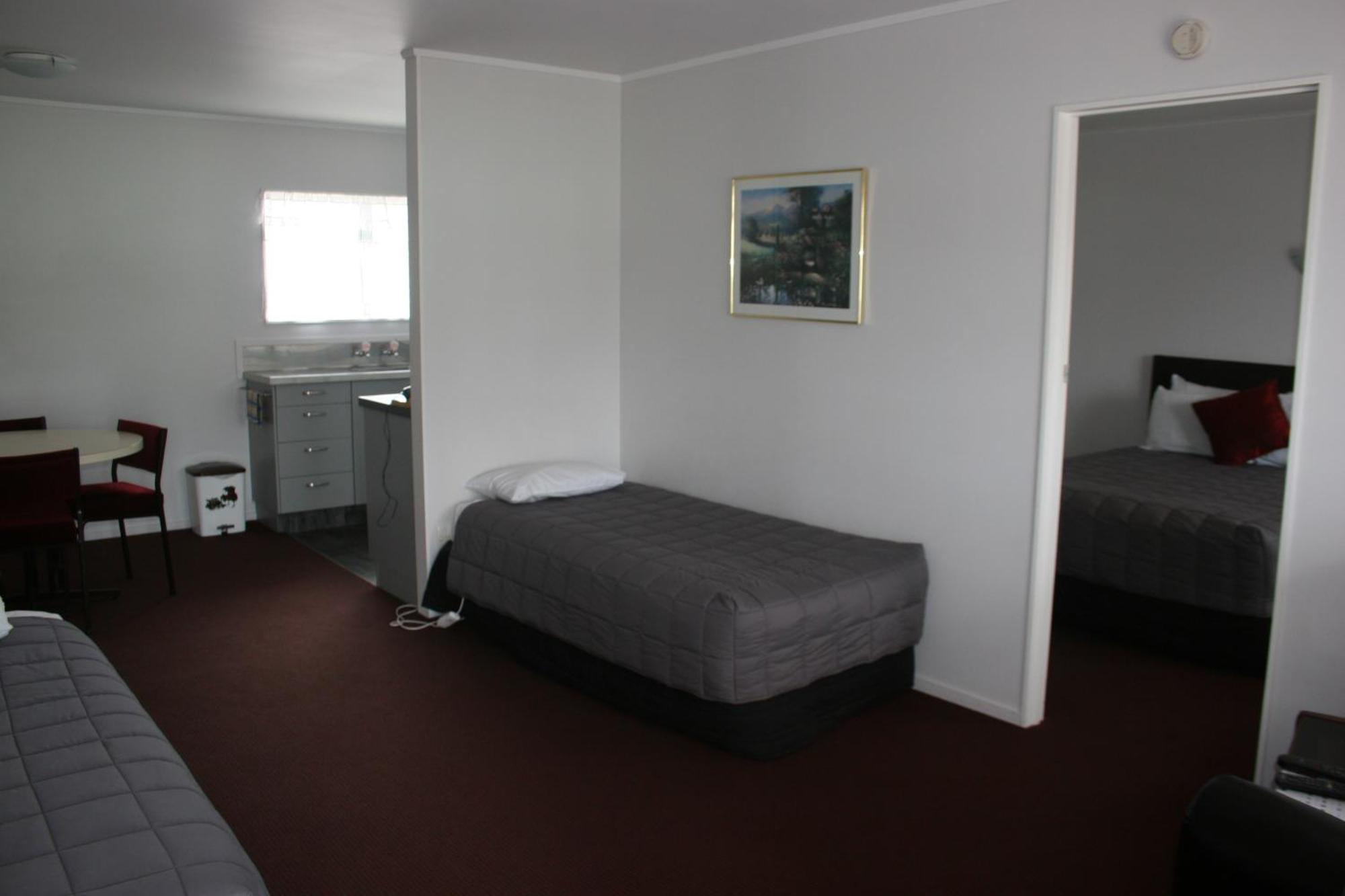 Burgundy Rose Motel Whangarei Exteriér fotografie